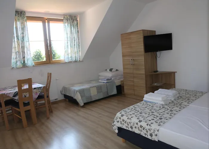 Pod Grzywaczem Farm stay Sloszow